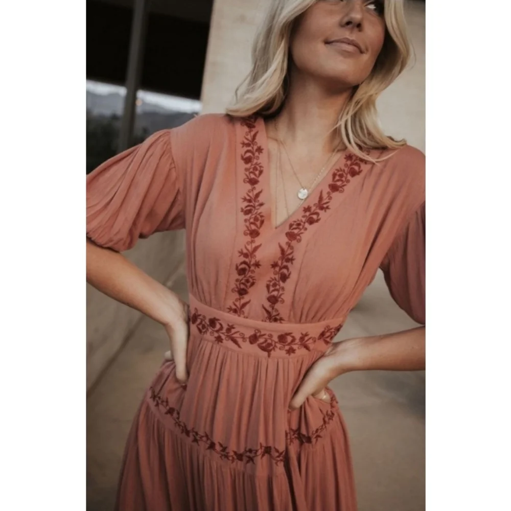 Bohme | Willow Embroidered Tie Back Maxi Dress_3